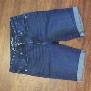 Size 8 - Universal Thread Highrise Bermuda shorts